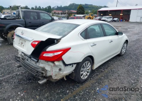 2017 Nissan Altima 2.5 S z USA, uszkodzony, nr VIN 1N4AL3AP1HC189170